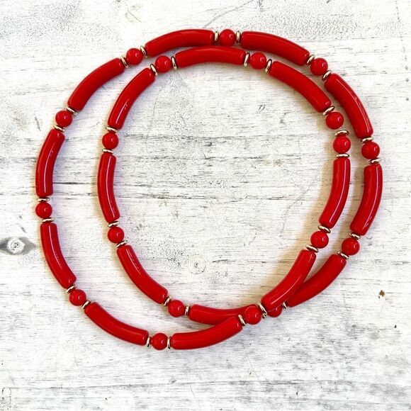 Red and gold tone beaded necklace - Picture 1 of 8